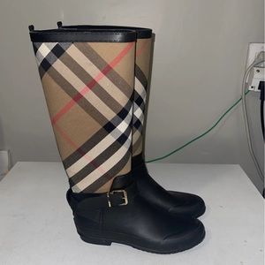 burberry rain boots